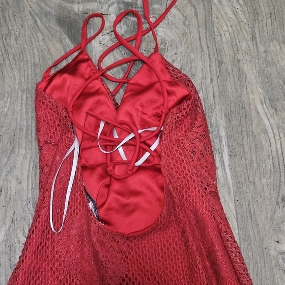 Lovers + Friends with lace overlay size xs - Picture 11 of 15